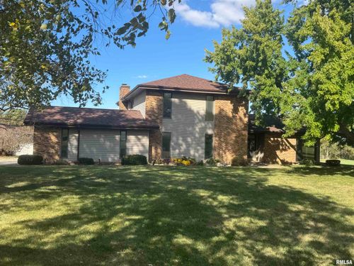 1201 Pine Tree Dr, Washington, IL, 61571-9518 | Card Image