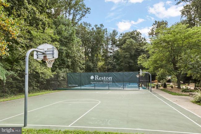 APT-304 - 1511 N Point Dr, Condo with 2 bedrooms, 2 bathrooms and null parking in RESTON VA | Image 38