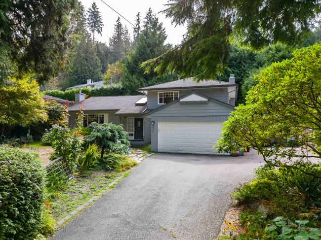 5670 Keith Road, House other with 3 bedrooms, 2 bathrooms and null parking in West Vancouver BC | Image 1