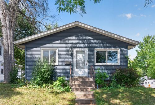 995 Rose Ave E, Saint Paul, MN, 55106-2626 | Card Image
