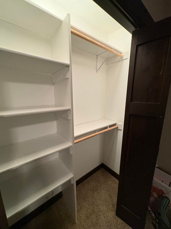 Closet | Image 24