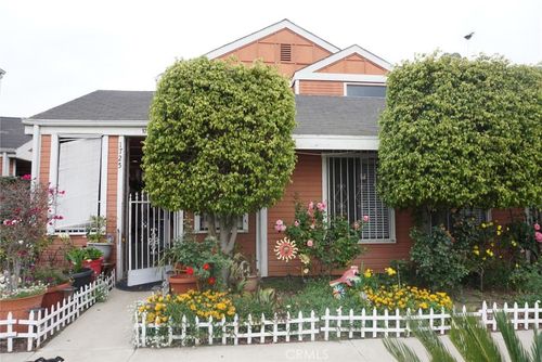1-1725 W 3rd St, Santa Ana, CA, 92701-4834 | Card Image