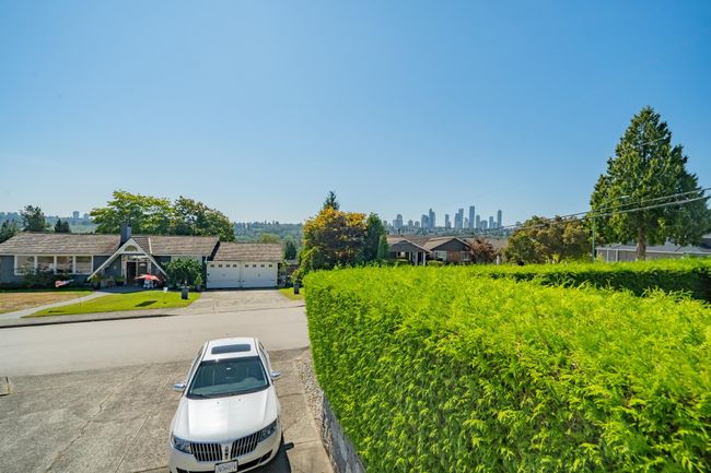 5565 Moreland Drive, House other with 4 bedrooms, 2 bathrooms and 6 parking in Burnaby BC | Image 20