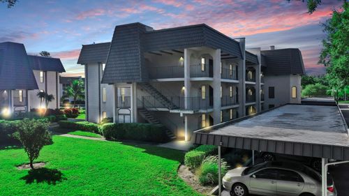 apt-205-8799 Bardmoor Blvd, Largo, FL, 33777-2237 | Card Image