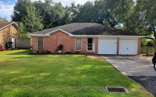 2121 Redwood St, Kemah, TX, 77565-2222 | Card Image