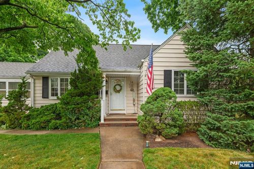 14 Poplar Street, Dumont, NJ, 07628 | Card Image