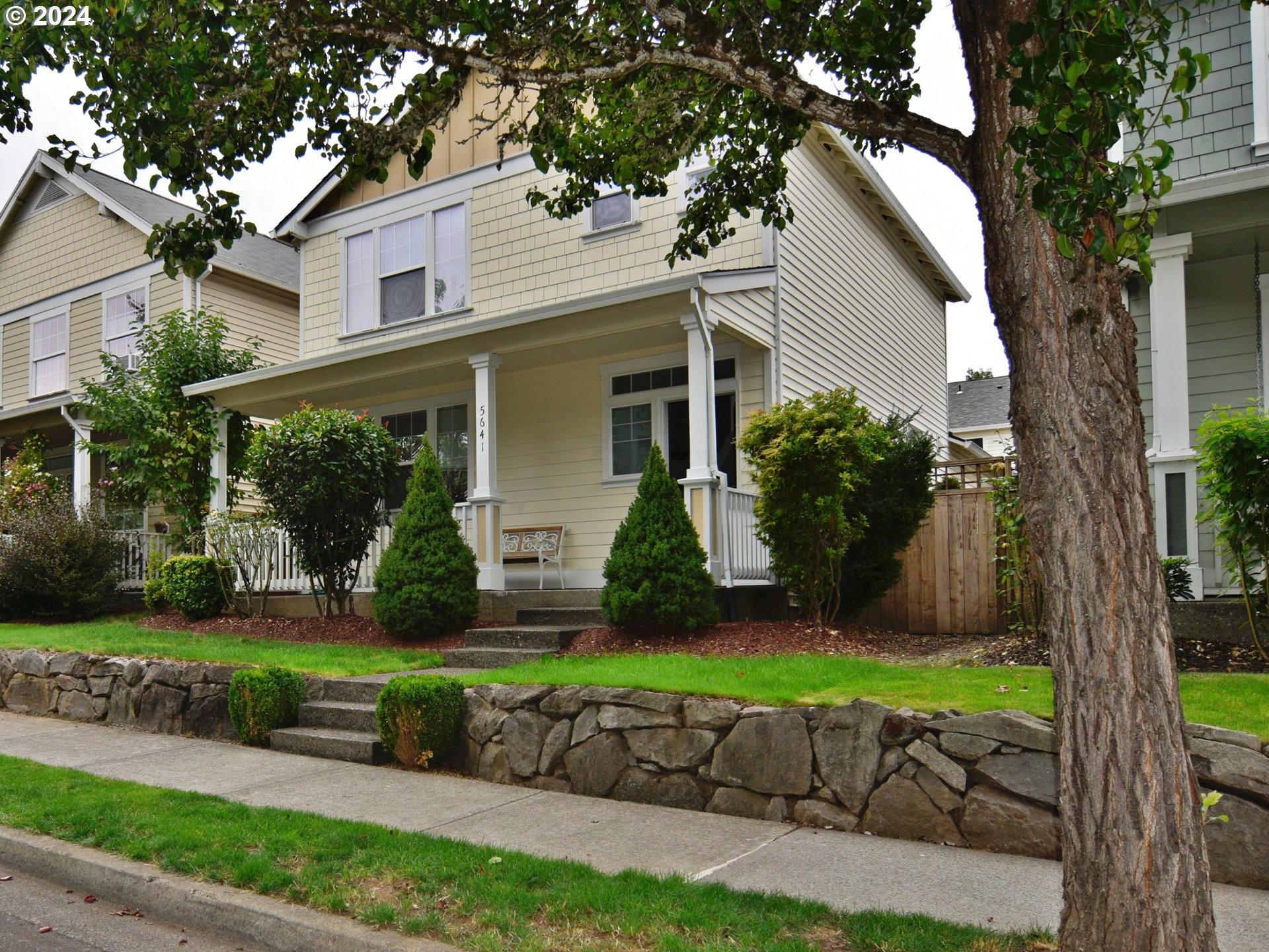 Damsel Dr, Hillsboro, OR 97124