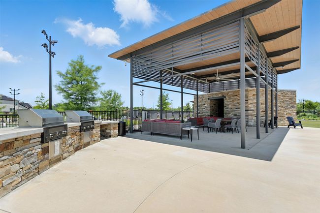 Neighborhood Amenities | Image 31