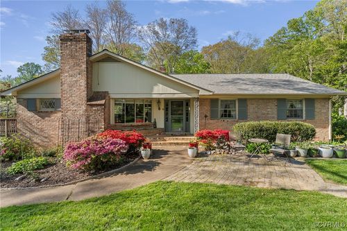 2133 Bloomsherry Dr, North Chesterfield, VA, 23235-5701 | Card Image