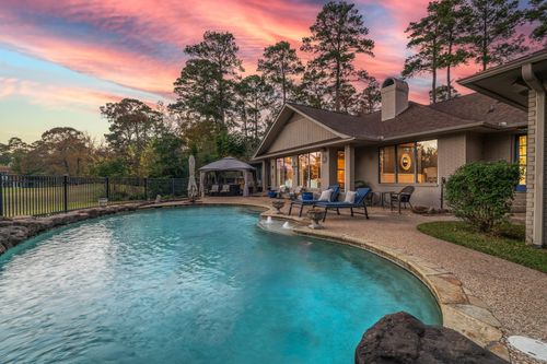 20 Amherst Ct, Conroe, TX, 77304-1103 | Card Image