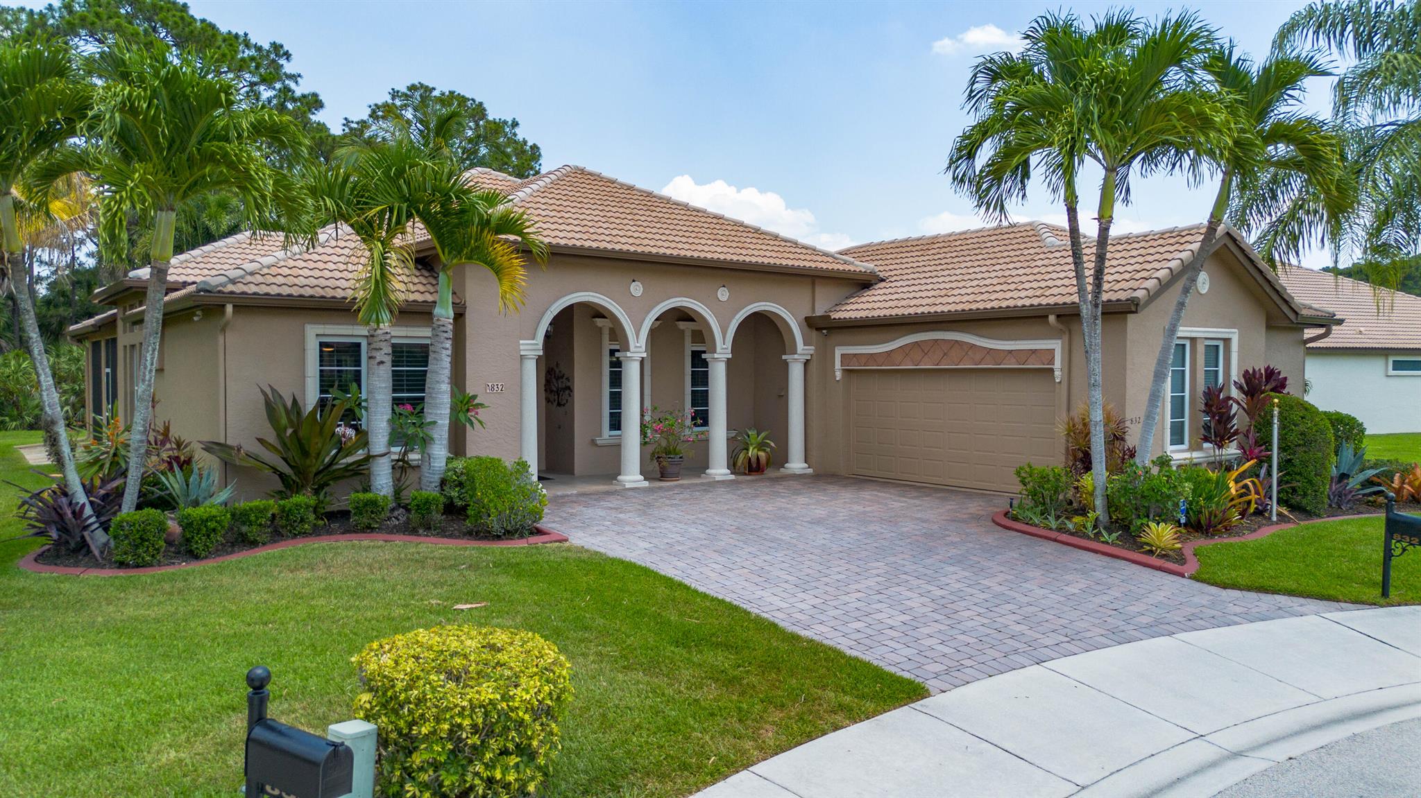 Vineland Ct, Port Saint Lucie, FL 34986