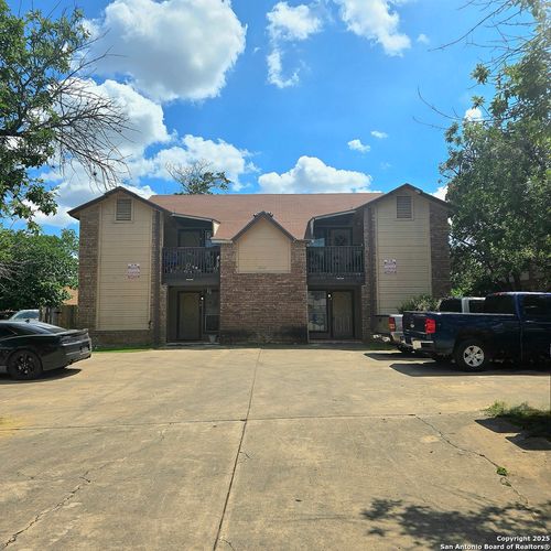apt-2-5209 Meadow Fld, San Antonio, TX, 78250-4529 | Card Image