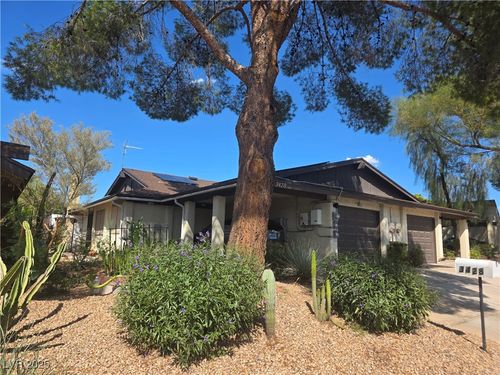 3428 Don Miguel Dr, Las Vegas, NV, 89121-2416 | Card Image