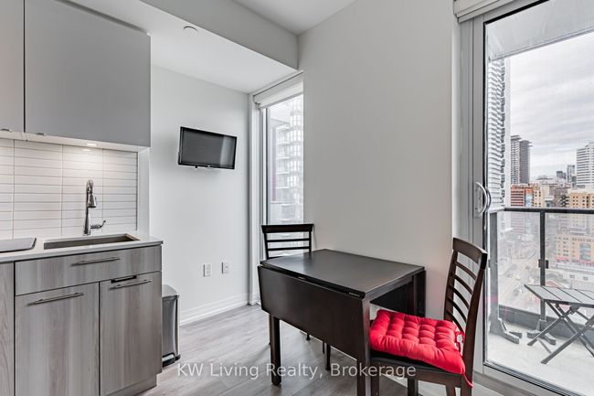 1527 - 251 Jarvis St, Condo with 0 bedrooms, 1 bathrooms and null parking in Toronto ON | Image 6