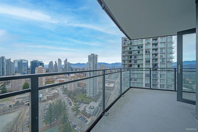 3203 - 4900 Lennox Lane, Condo with 2 bedrooms, 2 bathrooms and 1 parking in Burnaby BC | Image 19