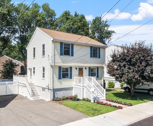52 Wheeler St, Malden, MA, 02148-4733 | Card Image