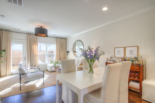 312 W Mill Dr, Nashville, TN, 37209-2579 | Card Image