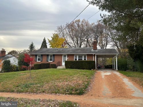 7715 Heritage Dr, ANNANDALE, VA, 22003-5308 | Card Image