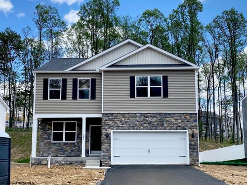 326 Dye Ln, Morgantown, WV, 26501-2376 | Card Image