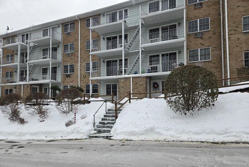 apt-9a6-1840 Crompond Rd, Peekskill, NY, 10566-4180 | Card Image