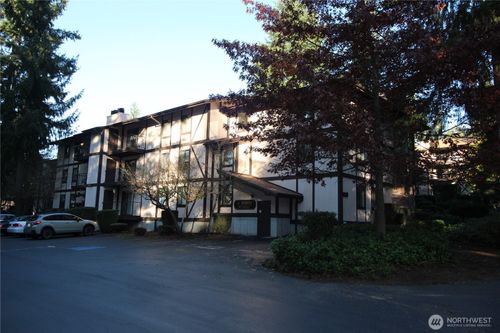 t304-4501 Grandview Dr W, Tacoma, WA, 98466-1108 | Card Image