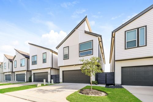 357 N Centro Cir, Shenandoah, TX, 77385-5611 | Card Image