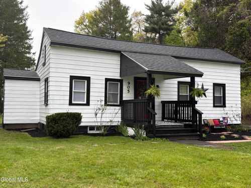 905 Balltown Rd, Niskayuna, NY, 12309-6503 | Card Image
