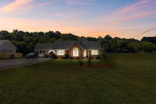 15431 Columbia Hwy, Lynnville, TN, 38472-5211 | Card Image