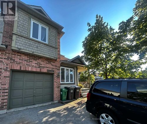 5252 Bushelgrove Cir, Mississauga, ON, L5M6C5 | Card Image