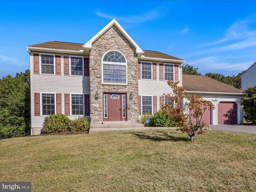 83 Kelsey Dr, SCHUYLKILL HAVEN, PA, 17972-9736 | Card Image