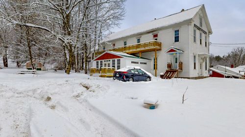 17 Turner Street, Buckfield, ME, 04220 | Card Image