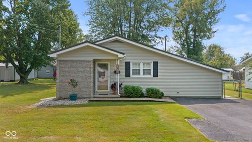 203 W Bard St, Crothersville, IN, 47229-1009 | Card Image