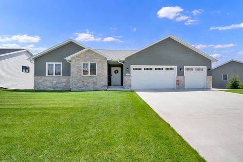 717 Drumlin Cove, Kewaskum, WI, 53040 | Card Image