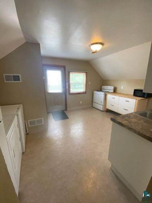 2001 1/2 Ohio Ave, Superior, WI, 54880 | Card Image