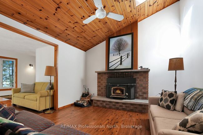 6547 Kennisis Lake Rd, House other with 3 bedrooms, 1 bathrooms and 3 parking in Haliburton ON | Image 15