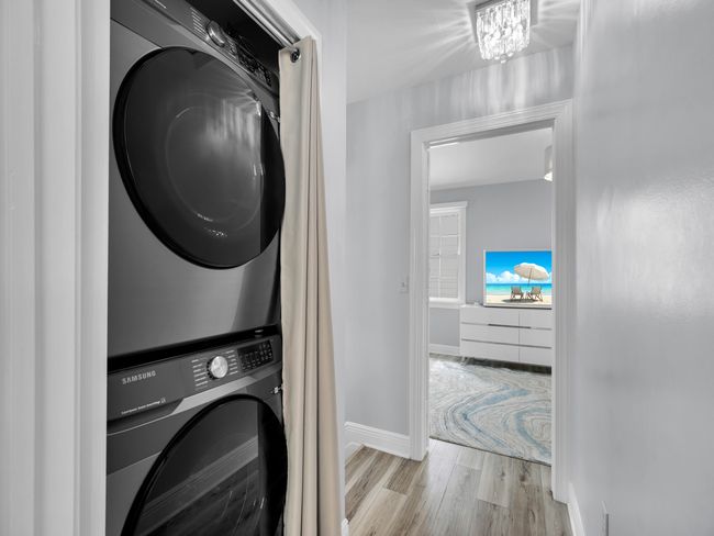 Laundry area | Image 24