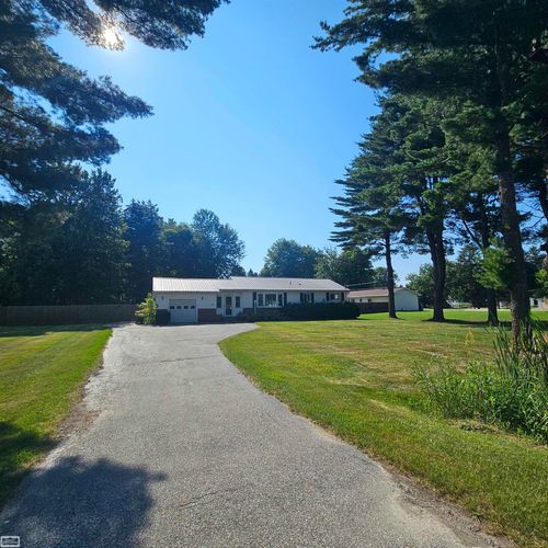 3177 Beach Road, Port Huron Charter Township, MI, 48060 | Card Image
