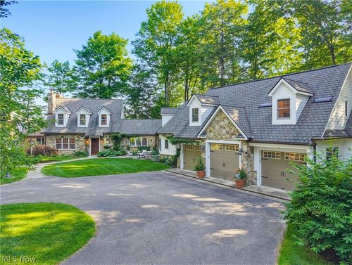 7910 Larkspur Lane, Russell, OH, 44022 | Card Image