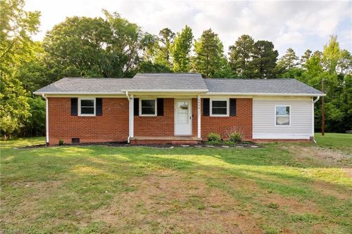 4950 Fairview Ct, Trinity, NC, 27370-8232 | Card Image