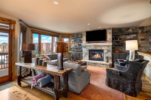 212-2053 Ski Time Square Dr, Steamboat Springs, CO, 80487-9000 | Card Image