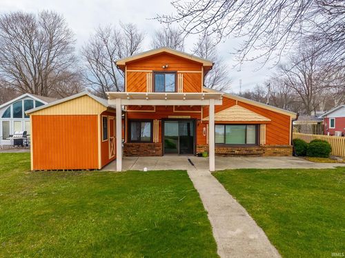 3186 W 3rd Dr, Albion, IN, 46701-9568 | Card Image