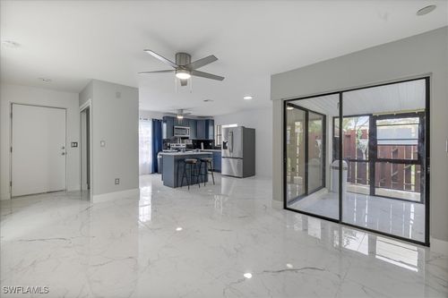 apt-83-1212 Se 6th Ter, CAPE CORAL, FL, 33990-3948 | Card Image