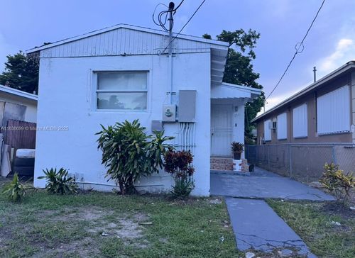 1541-1541 Nw 70th St, Miami, FL, 33147-7005 | Card Image