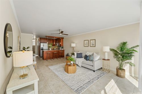 902-2611 Ala Wai Blvd, Honolulu, HI, 96815-3906 | Card Image