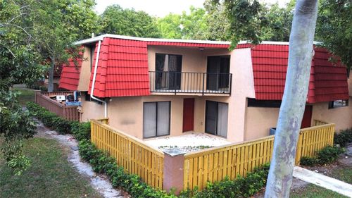 c-8189 Severn Dr, Boca Raton, FL, 33433-8542 | Card Image