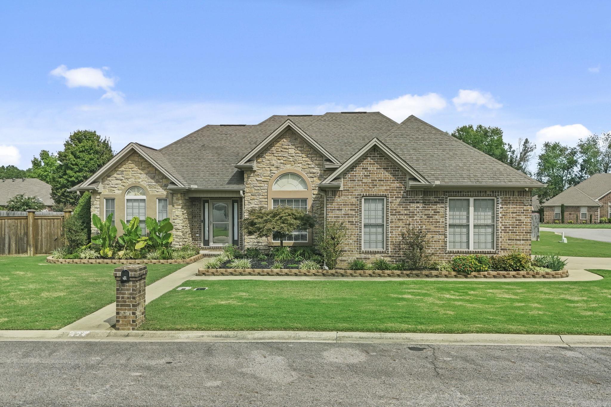 Natalie Cir, Searcy, AR 72143