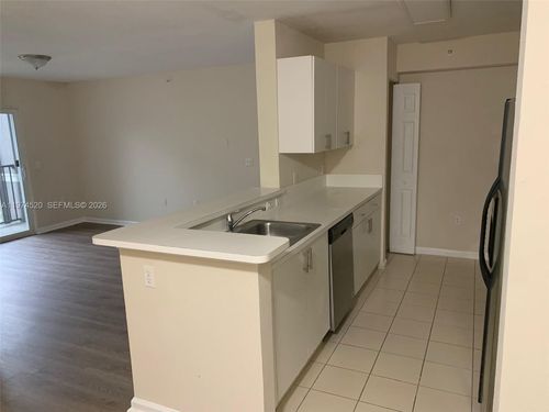 5102-15440 Sw 284th St, Homestead, FL, 33033-1405 | Card Image
