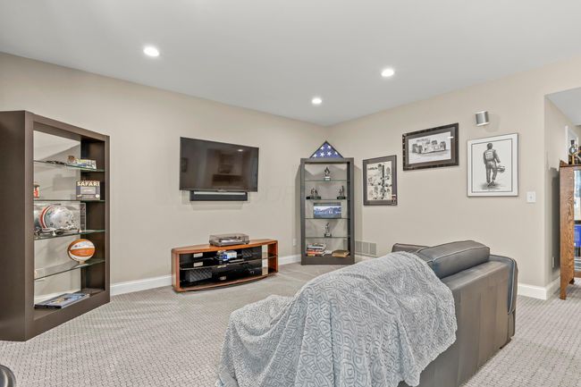 1379 Red Bud Ct, Condo with 3 bedrooms, 4 bathrooms and null parking in Powell OH | Image 47