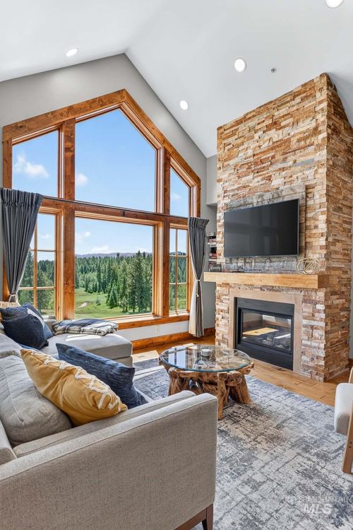417-75 Arling Center Ct, Tamarack, ID, 83615-7729 | Card Image