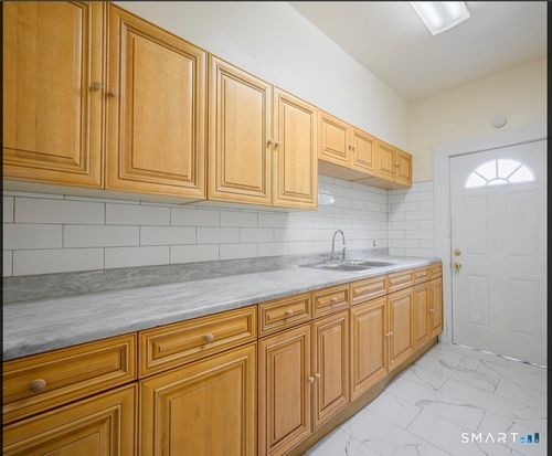 right-side-20 5th Street, Ansonia, CT, 06401 | Card Image